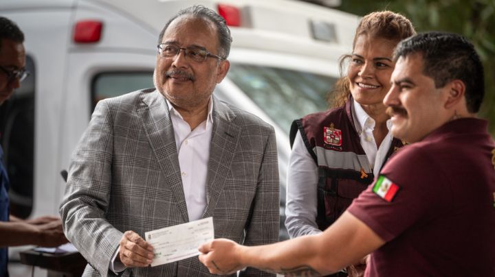 Escobedo reconoce a Bomberos y Protección Civil tras mitigar incendios en Nuevo León