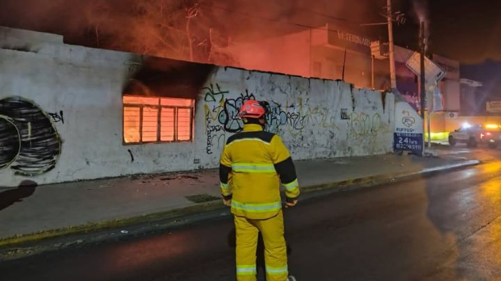 Se incendia en vivienda abandonada en Santa Catarina