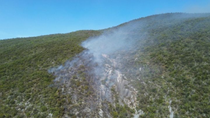 Se vuelve a incendiar cerro del Topo Chico por el lado de Monterrey