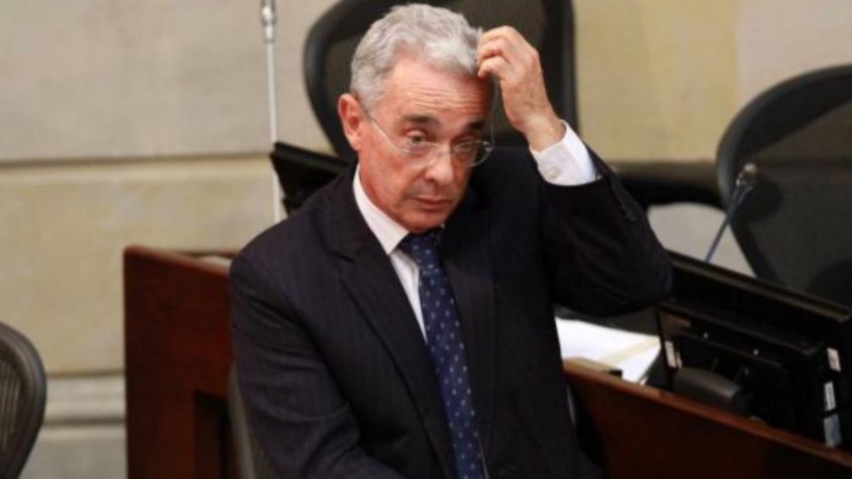 Un video pornográfico fue proyectado este viernes por error durante el juicio contra el expresidente colombiano Álvaro Uribe (2002-2019).