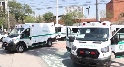 IMSS Nuevo León recibe 33 nuevas ambulancias