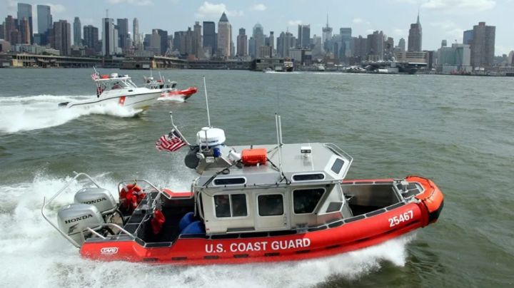 Confirman 6 muertos en el desplome de un helicóptero en el río Hudson de Nueva York