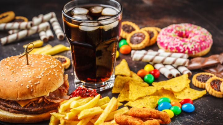 Señalan que prohibir la comida chatarra en las escuelas no es suficiente