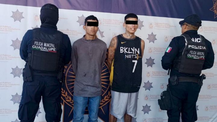Caen dos con droga y réplica de pistola; los vinculan con robos violentos en Guadalupe