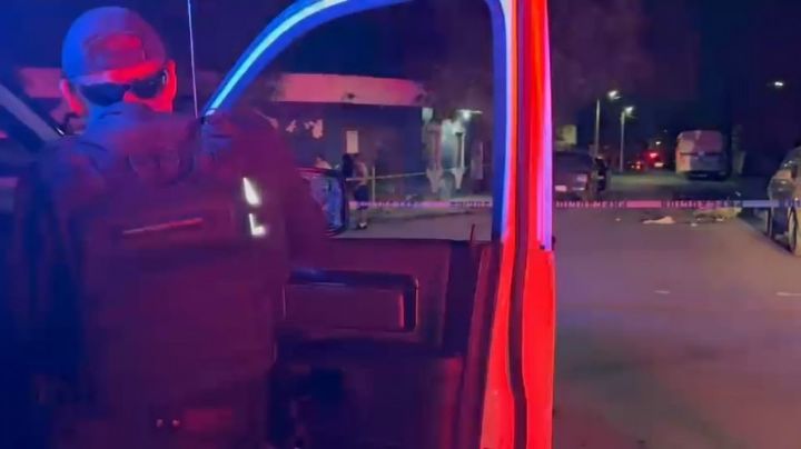 Menor de 13 años sufre fractura tras derrapar su moto en Juárez, NL
