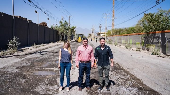 Raúl Cantú da inicio a trabajos de pavimentación en Fidel Velázquez, Salinas Victoria