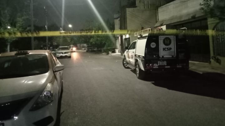 Matan a balazos a un joven afuera de su casa en Apodaca