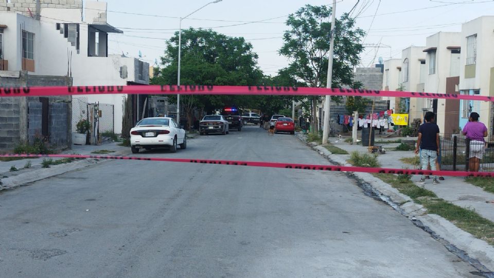 Matan a balazos a mujer al interior de su casa en Escobedo.