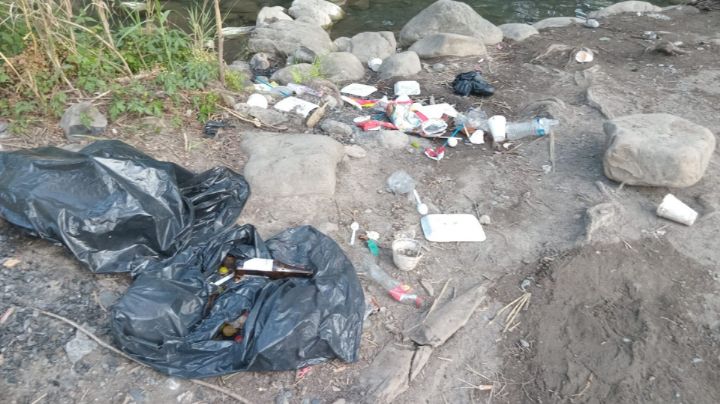 Basura y descuido: así dejaron los visitantes el Río Ramos en Semana Santa