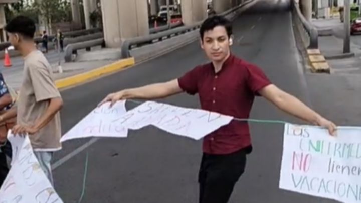Bloquean Av. Félix U. Gómez por desatención médica a una activista
