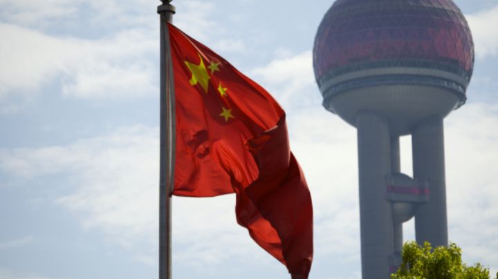 China afirma que 'no aceptará' acuerdos comerciales de otros países con Trump que la perjudiquen