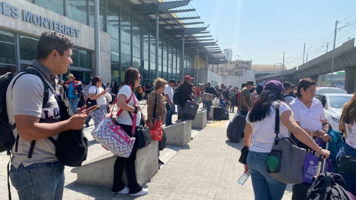 ¡Terminaron las vacaciones! Recibe Central de Autobuses a cientos de viajeros este lunes