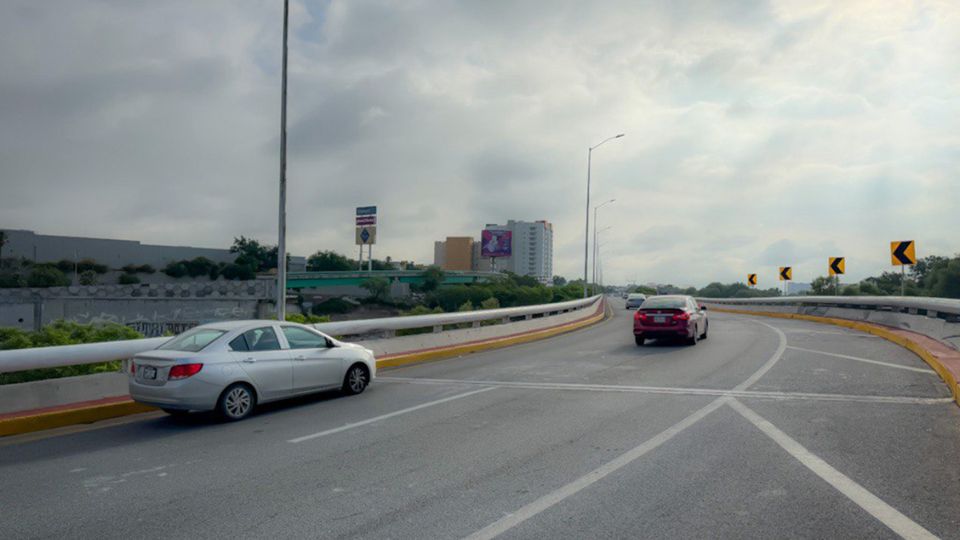 Estado retira 1.3 toneladas de basura del bulevar Miguel de la Madrid.