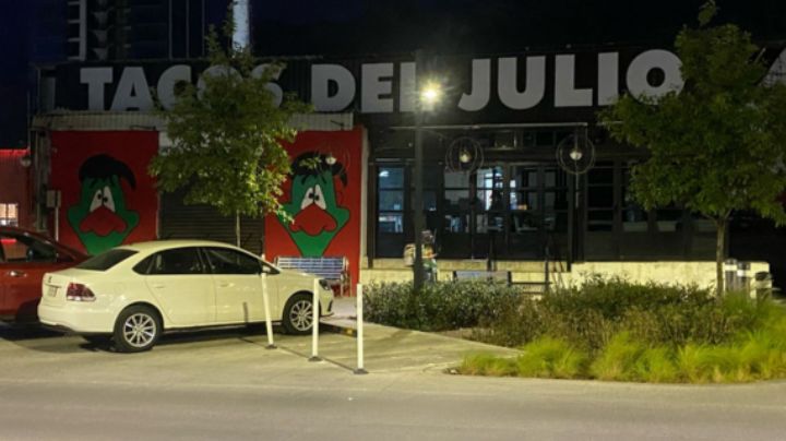 Localizan presuntos vehículos usados en homicidio del dueño de 'Tacos del Julio'