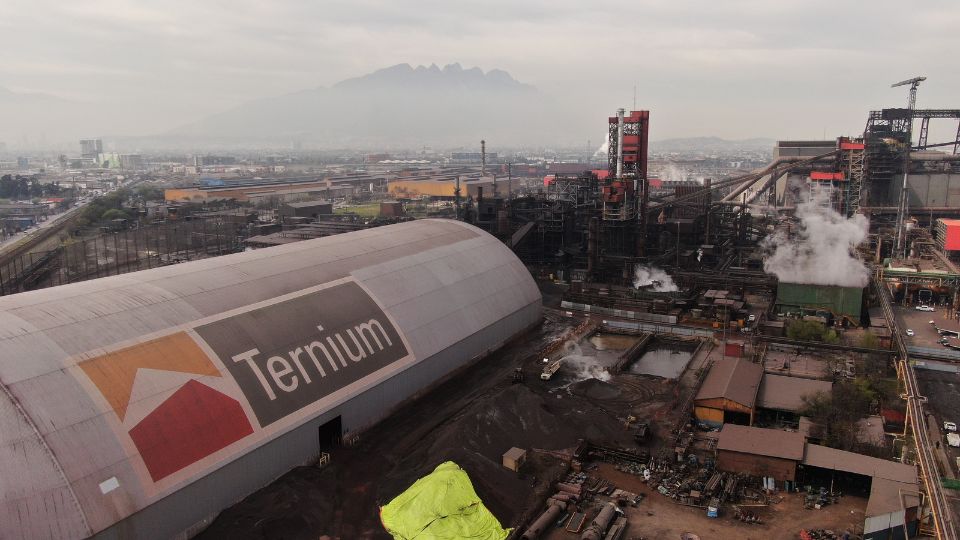 Regios piden en redes sociales mayor sanción contra Ternium por daño ambiental en NL