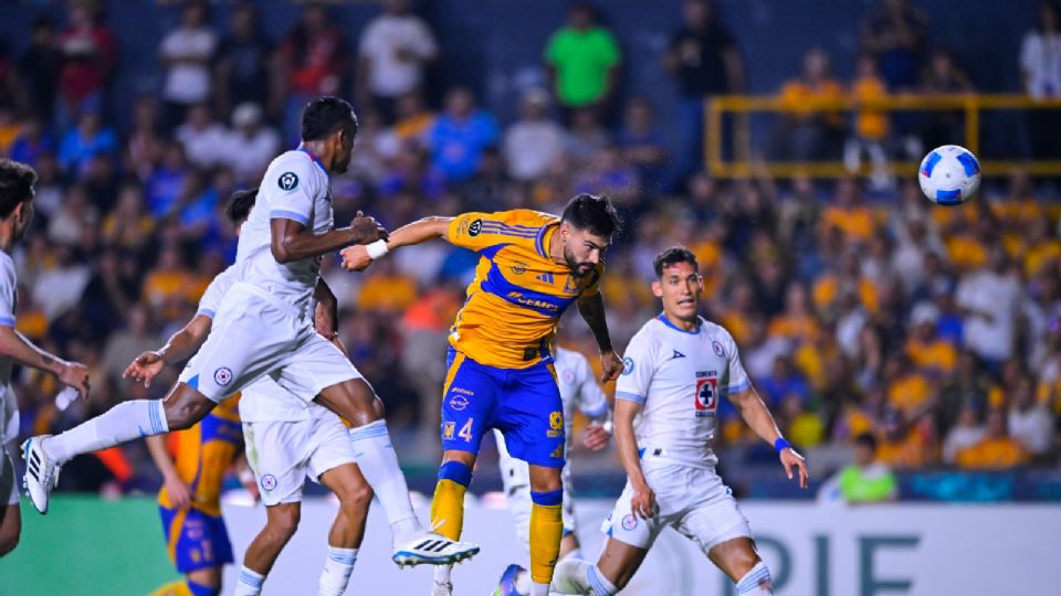 Purata salva el empate en el Volcán en semifinales de Concachampions