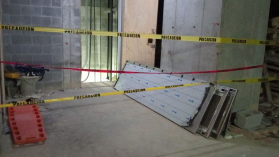 El edificio en construcción ya fue resguardado.