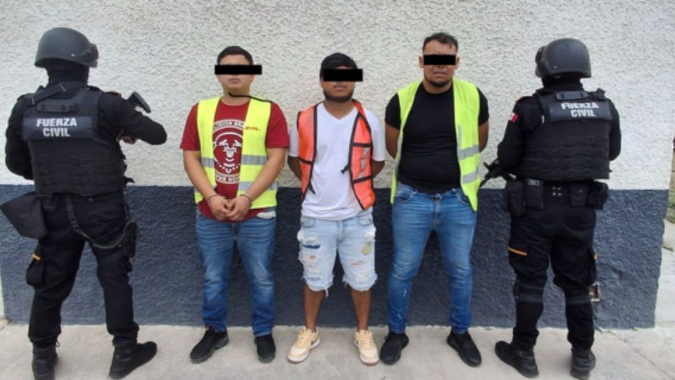 Detenidos en García.