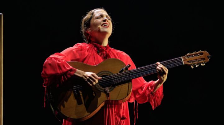 Natalia Lafourcade emociona 'hasta la raíz' durante su show en Monterrey