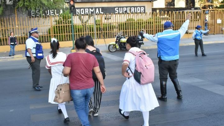 Vuelven las clases y el caos vial en Nuevo León