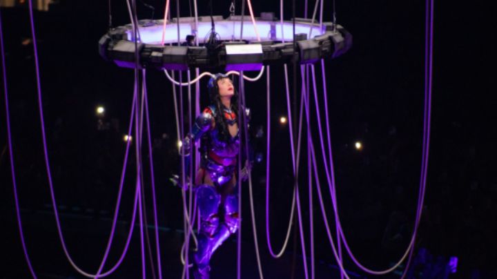 ¡Noche mágica y futurista! Katy Perry cautiva a miles de fans en su primer show en Monterrey