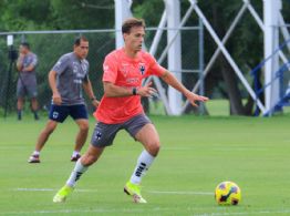 Sergio Canales sigue entrenando con Rayados, ¿cuándo vuelven Ramos y Óliver?