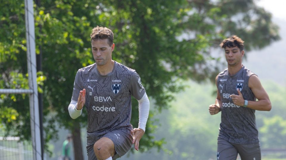 La participación de Sergio Canales en el Clásico Regio estaría en duda ya que no se ha incorporado a los entrenamientos