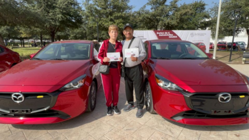 Autos Mazda.