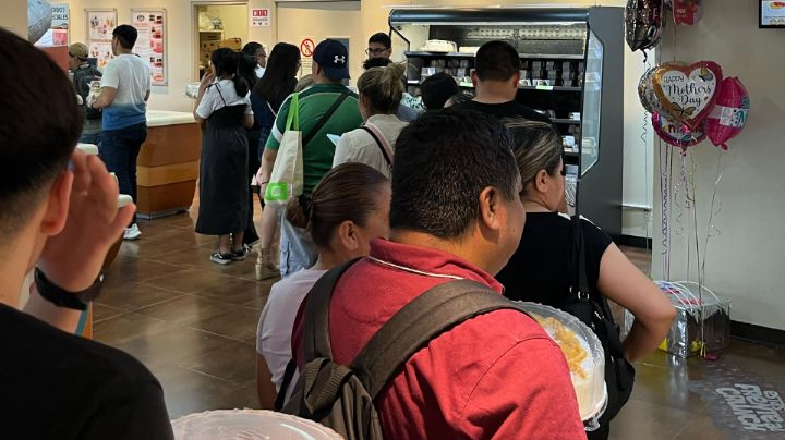 Alta afluencia en pastelerías de Monterrey por el Día de las Madres