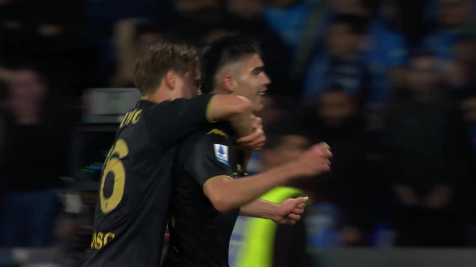 Johan Vásquez marca en el empate ante Napoli y reabre la lucha por el ‘Scudetto’