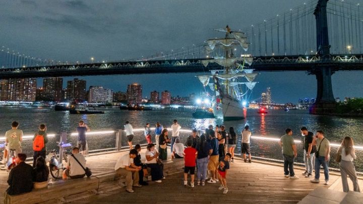 Marina de México promete investigar choque del buque mexicano en Nueva York