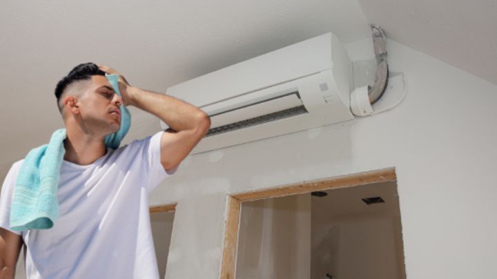 ¿Tu minisplit no enfría? Así debes usarlo en Monterrey para ahorrar luz este verano