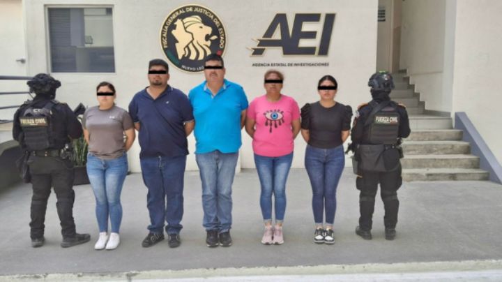 Detienen a 5 por posesión de más de 100 de dosis de droga en Linares