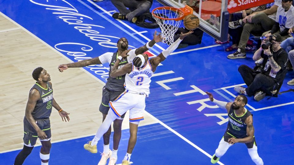 SGA brilla con 31 puntos: Oklahoma City venció a los Wolves 114-88 en el primer juego de la serie.