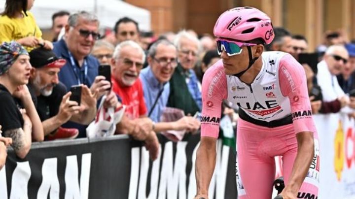 Isaac del Toro sigue líder e incrementa su ventaja en el Giro de Italia
