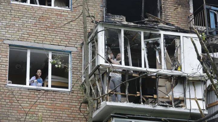 Bombardeo ruso deja 3 muertos y al menos 10 lesionados en Ucrania