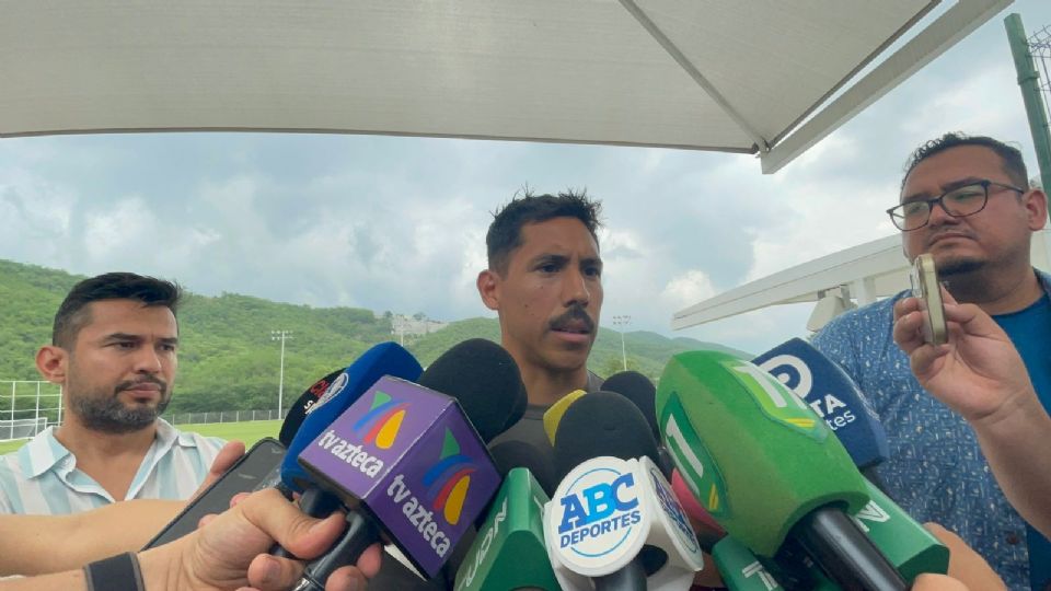 El lateral mexicano respalda el equipo actual: Cree que Monterrey tiene suficiente calidad para competir sin refuerzos.