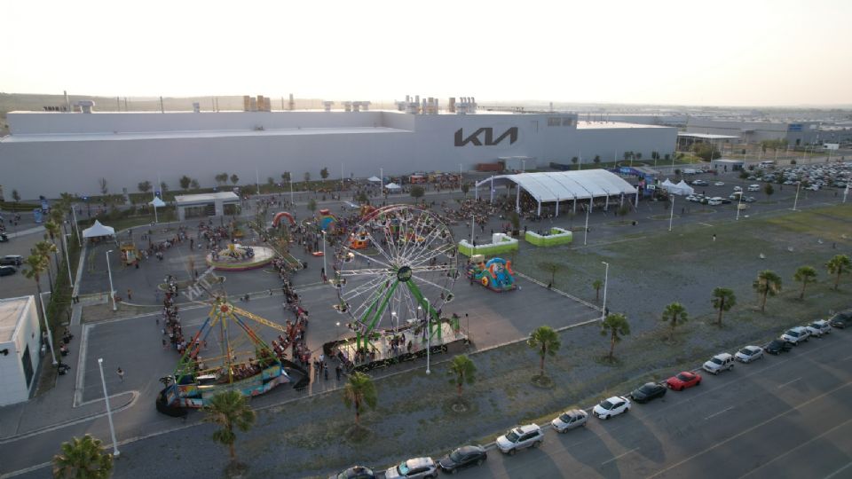 La planta, inaugurada en 2016, es una de las más grandes del país con capacidad para producir 400,000 unidades al año.
