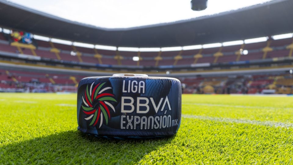 Nueve equipos buscan cambiar el fútbol mexicano: Exigen una reestructuración dentro de la FMF.