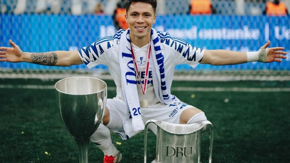 iga y Copa en su año de debut: El lateral mexicano brilla en su primera temporada en Europa.
