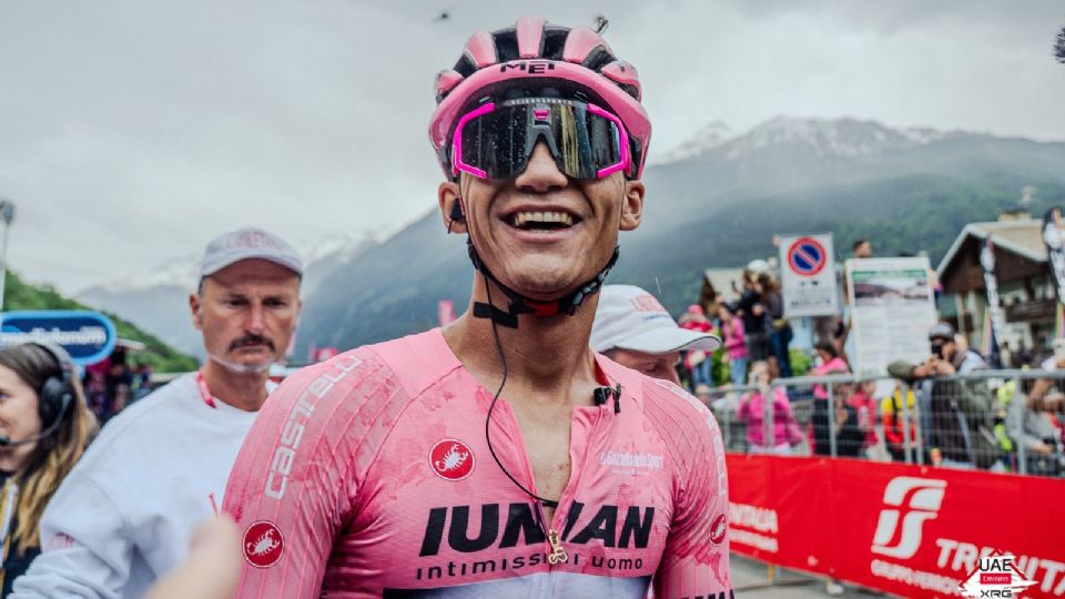 El Giro llega a su etapa final: El mexicano lidera la competencia con 43 segundos de ventaja.