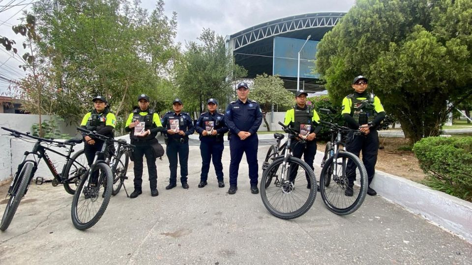 Santa Catarina impulsa el programa 'Policía en tu Parque'.