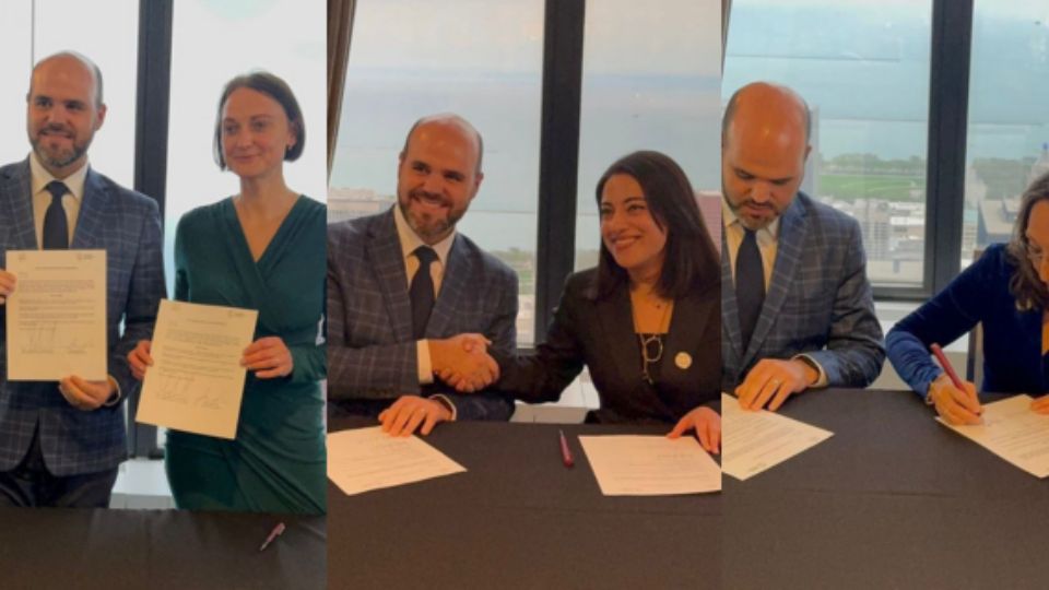 Firma de alianzas.