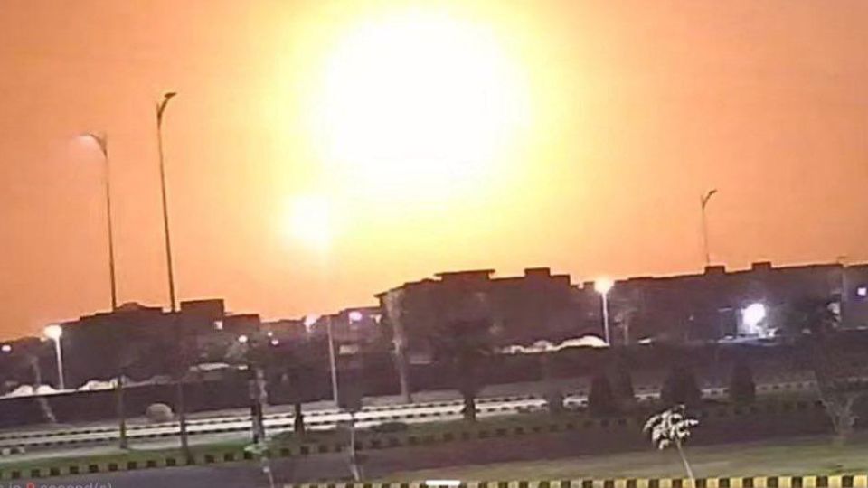 Ataca India supuesta base terrorista en Pakistán