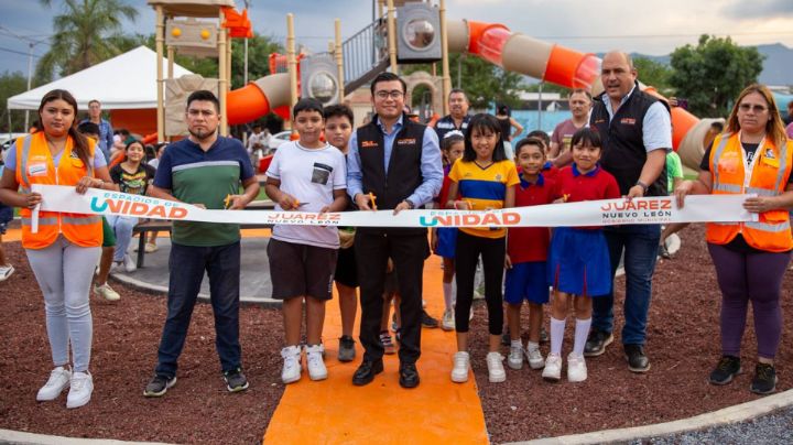 Félix Arratia transforma terreno abandonado en una plaza pública en Juárez, NL