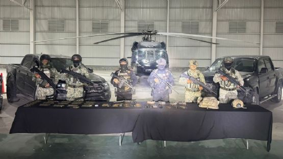 Fuerza Civil y Sedena decomisan un arsenal en Cerralvo, NL