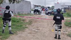 Balacera en Juárez deja un presunto delincuente abatido y dos policías heridos