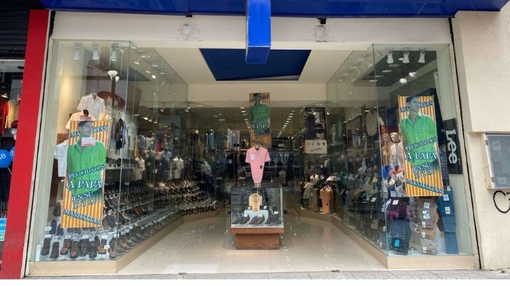 Día del Padre pasa desapercibido en tiendas del centro de Monterrey