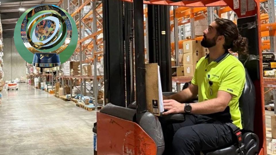 Portero de Auckland City pide vacaciones en su trabajo.