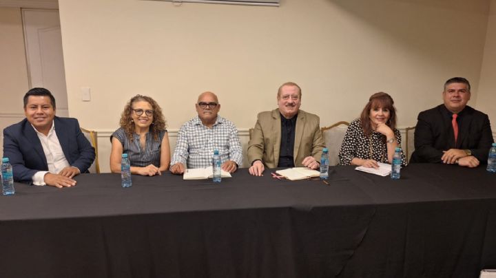 Acuerdan evangélicos y Estado apoyos en salud a diversas congregaciones
